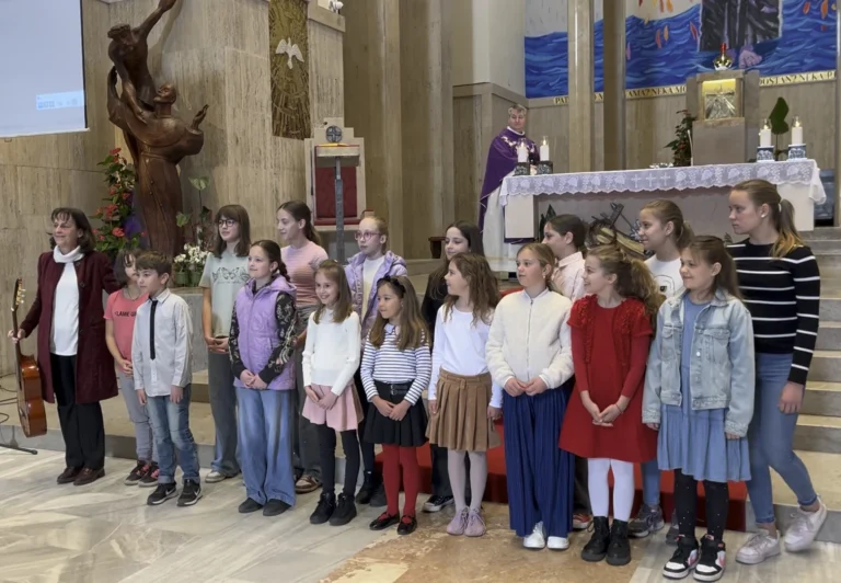 Gostovanje dječjeg zbora